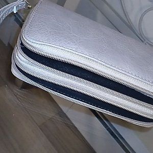 nude wallet